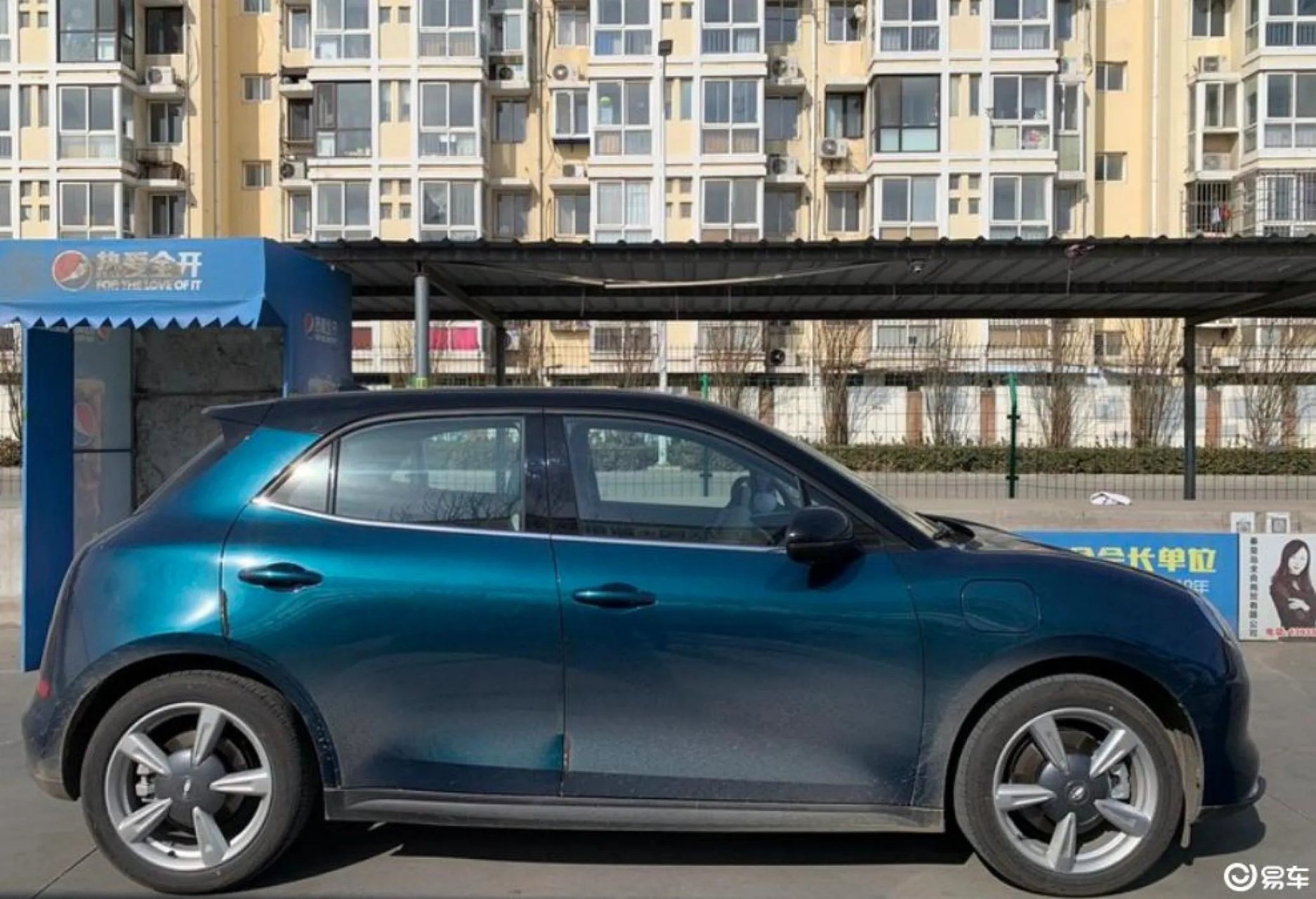 后备箱也很大】  欧拉好猫2021款400km标准续航维纳斯版磷酸铁锂电池