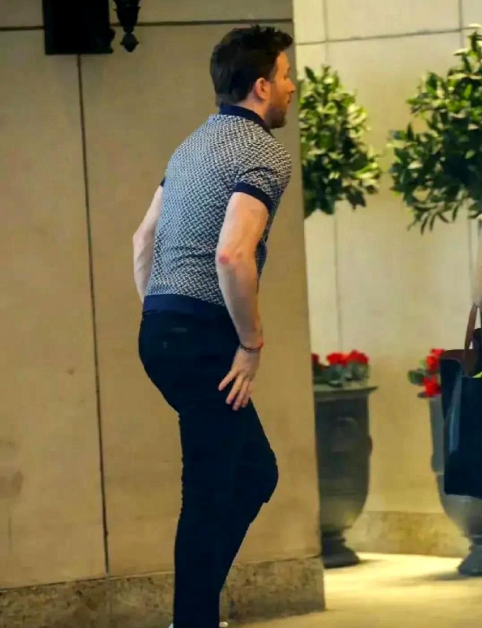 美国队长的翘臀不见了!