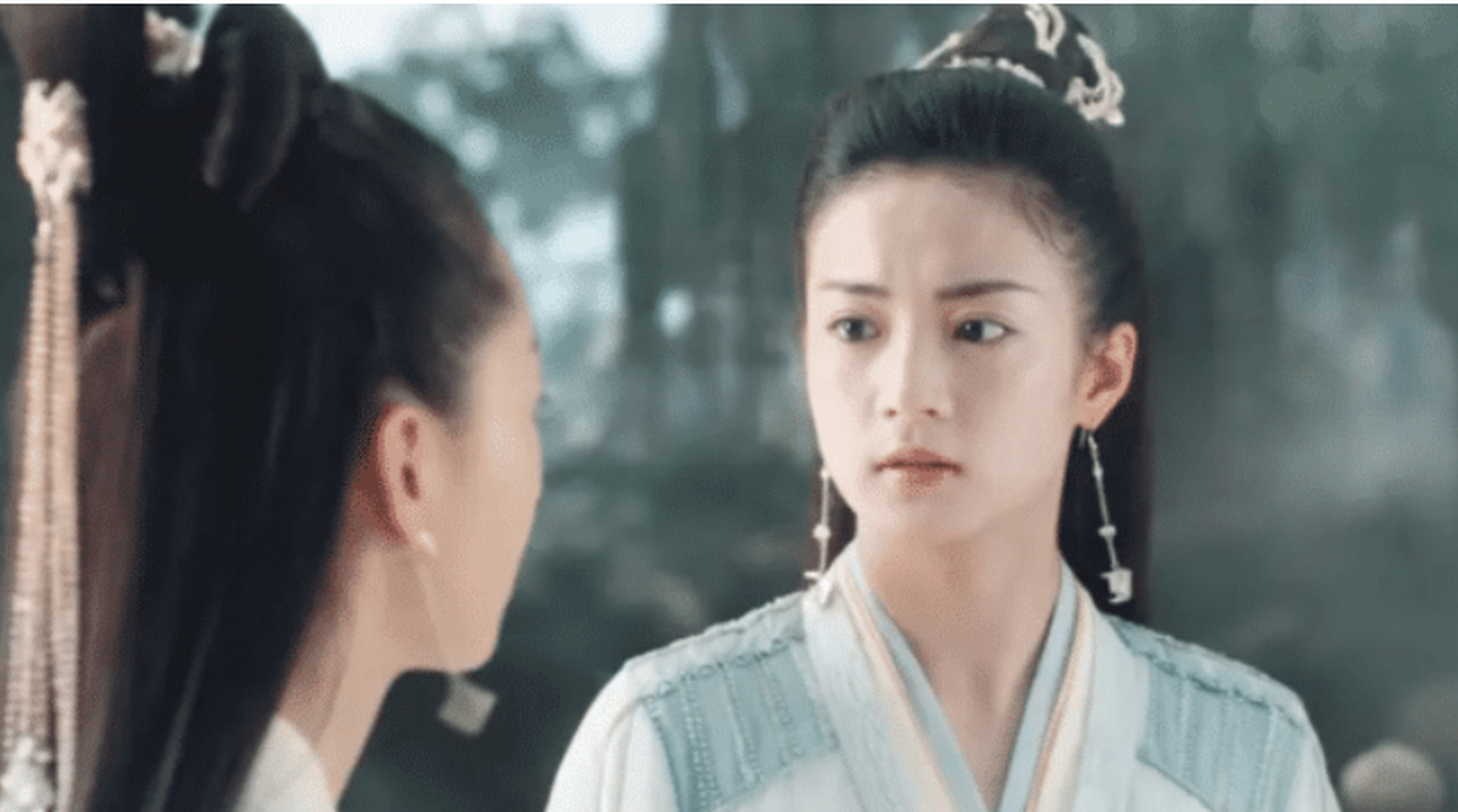 根据《千古玦尘》里关于凤凰的世界观交代推测.