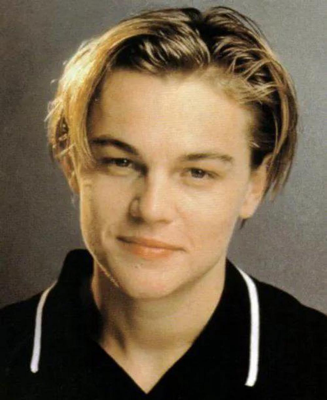 小李子从年轻时的奶油小生形象走向成熟男人,呈现出油腻邋遢的一面.