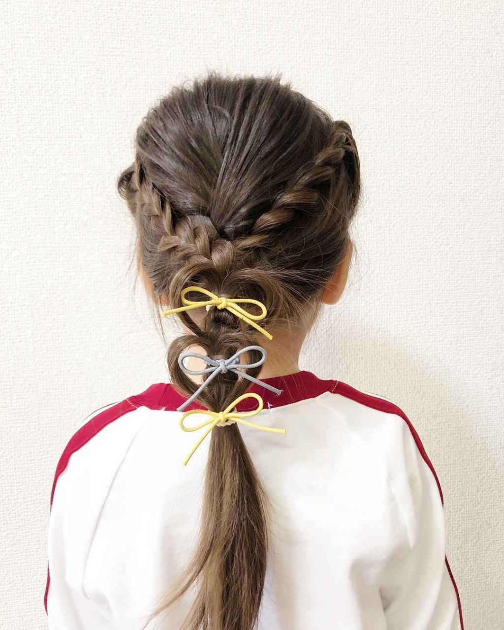 俏皮可爱女童编发,小女孩上学扎特美