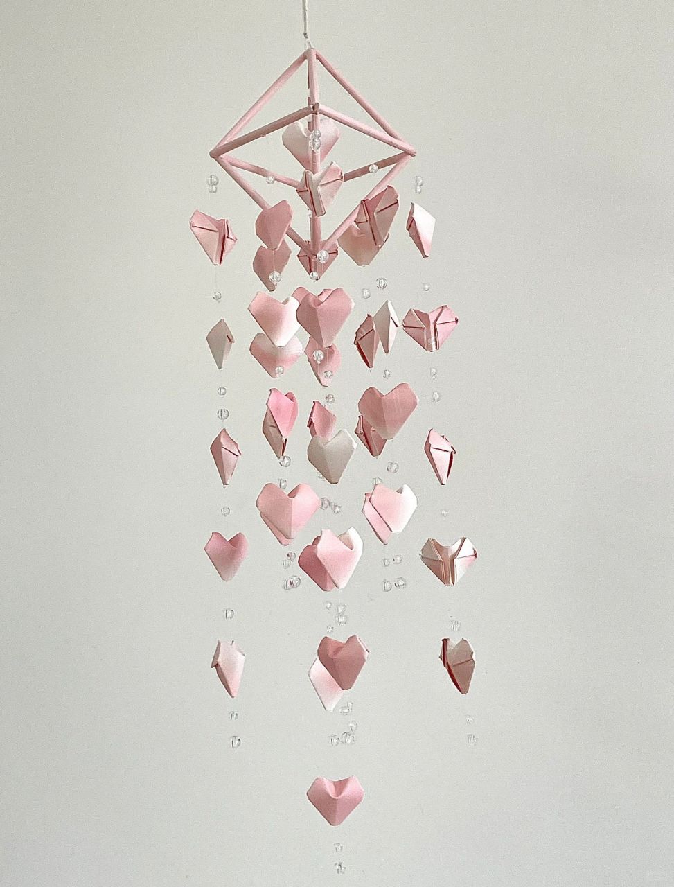 9192一起来diy这个有手就9315的立体爱心折纸风铃吧!