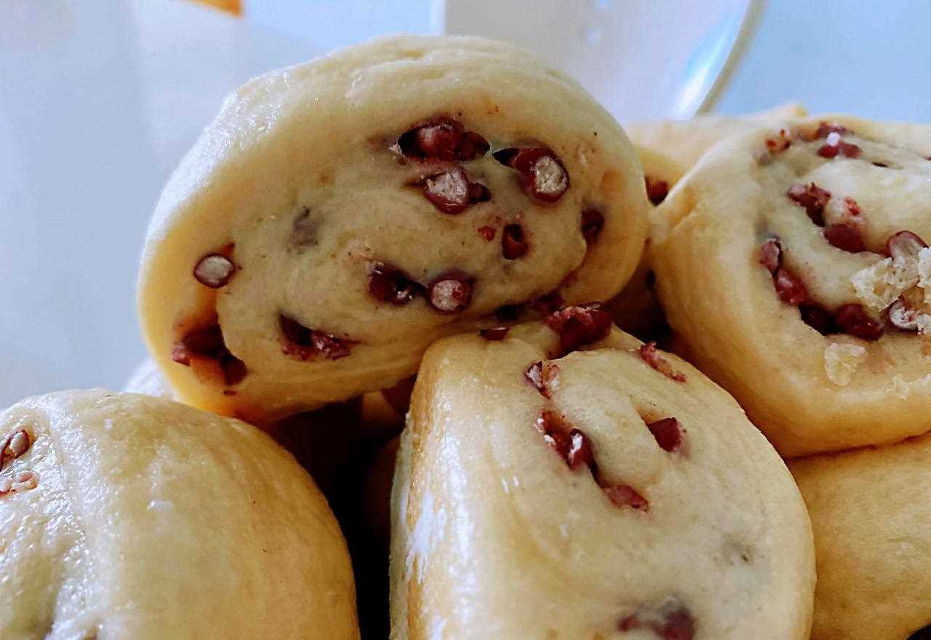 减肥好主食,红豆馒头,料足味美,做法又简单.