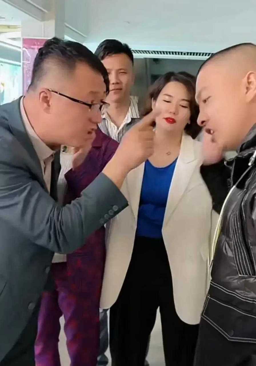 红马洪涛价值5个亿的庄园被当地大哥收回临走警告马洪涛:想要拿回庄园