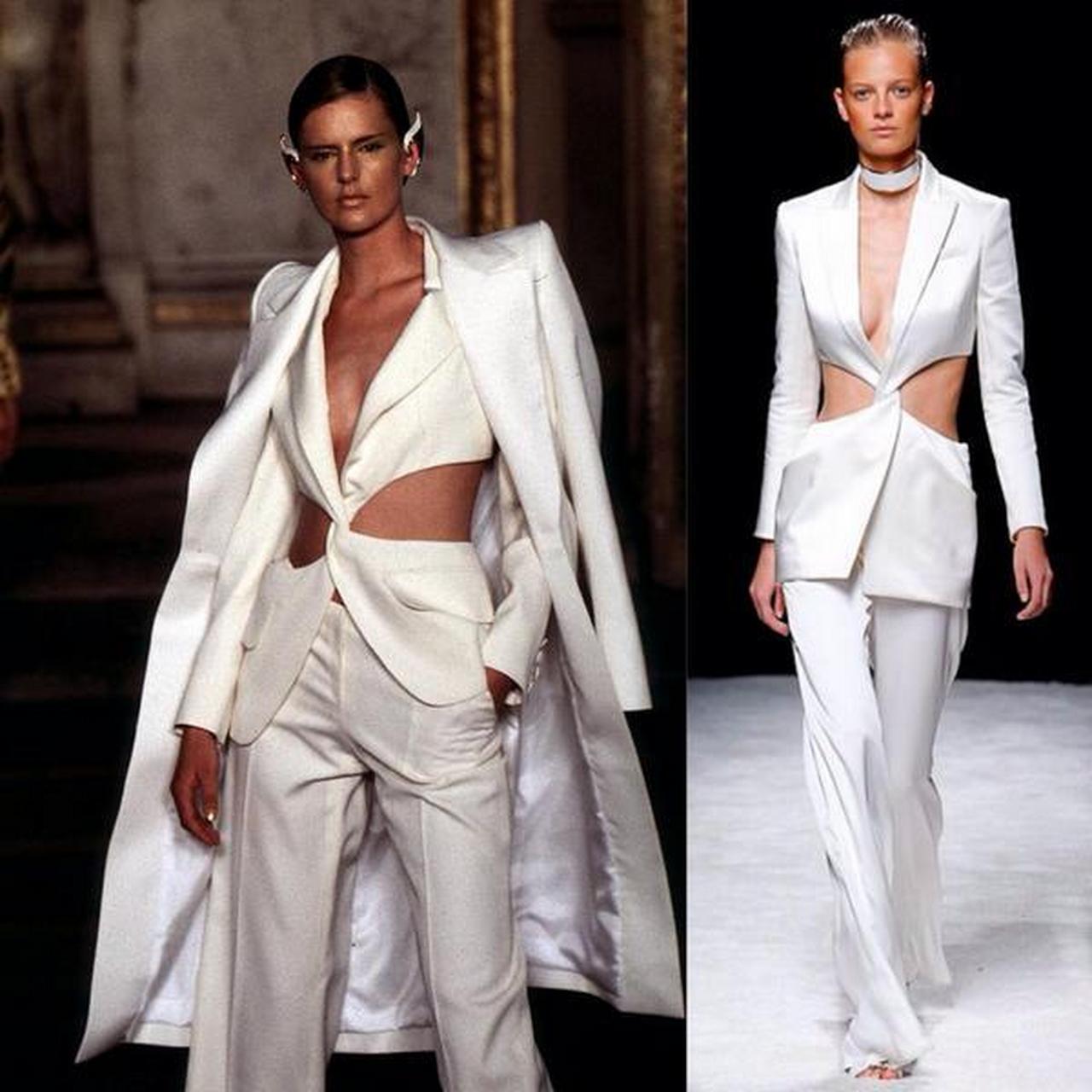 我不喜欢balmain 创意总监olivier rousteing,因为除了他的设计不好看