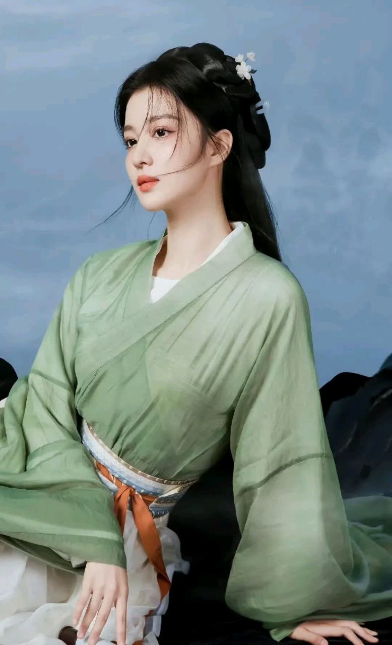 王楚然的古装扮相真是太惊艳了#今天穿什么##古衣美##美