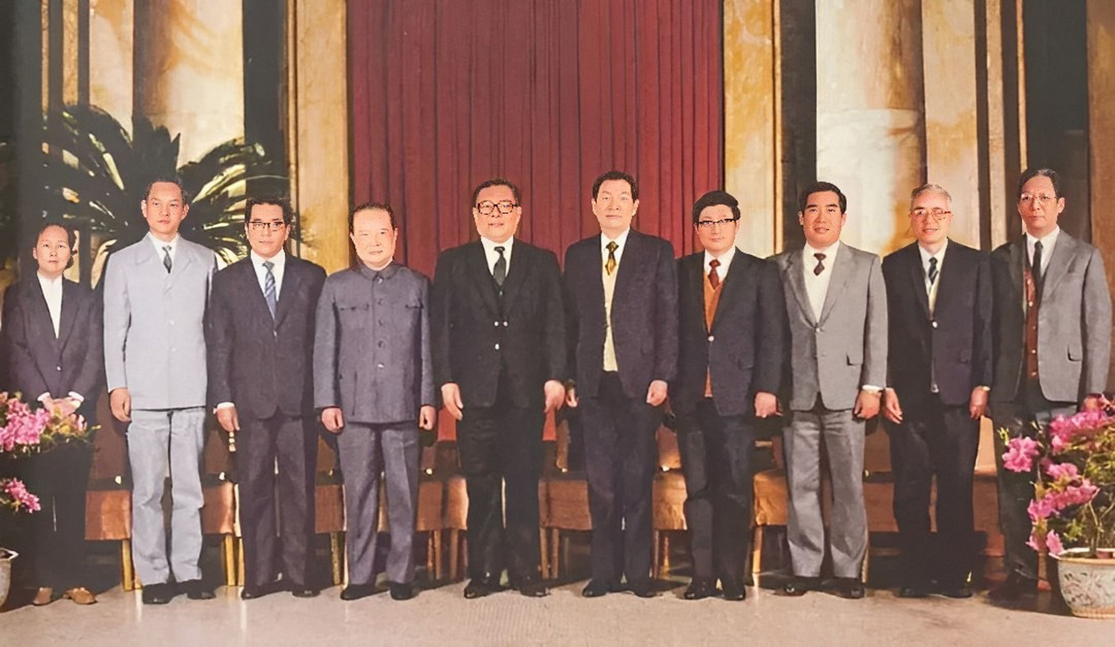 有些人可能不太熟悉,但他们也为上海山的发展创造了奇迹.