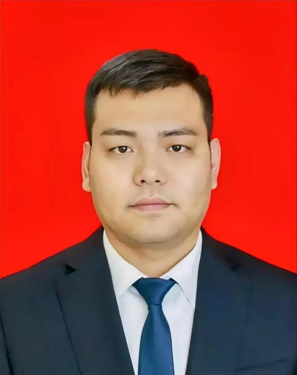 回建身为河北省委组织部常务副部长,处心积虑为儿子的仕途规划,设计