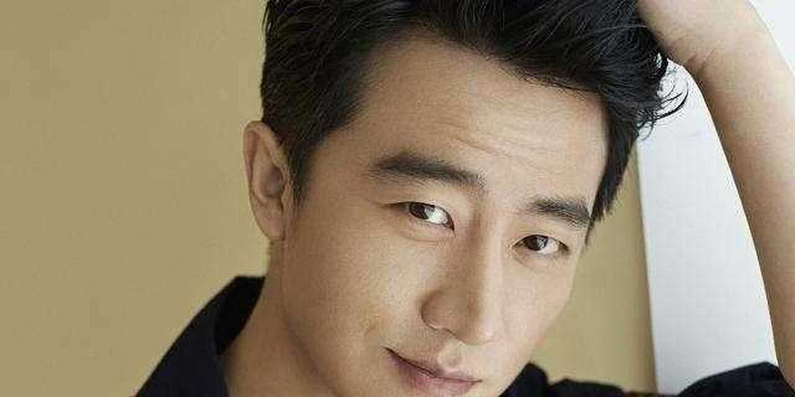 2017年,徐璐与黄轩合作拍摄《九州海上牧云记》的时候,黄轩就对徐璐一