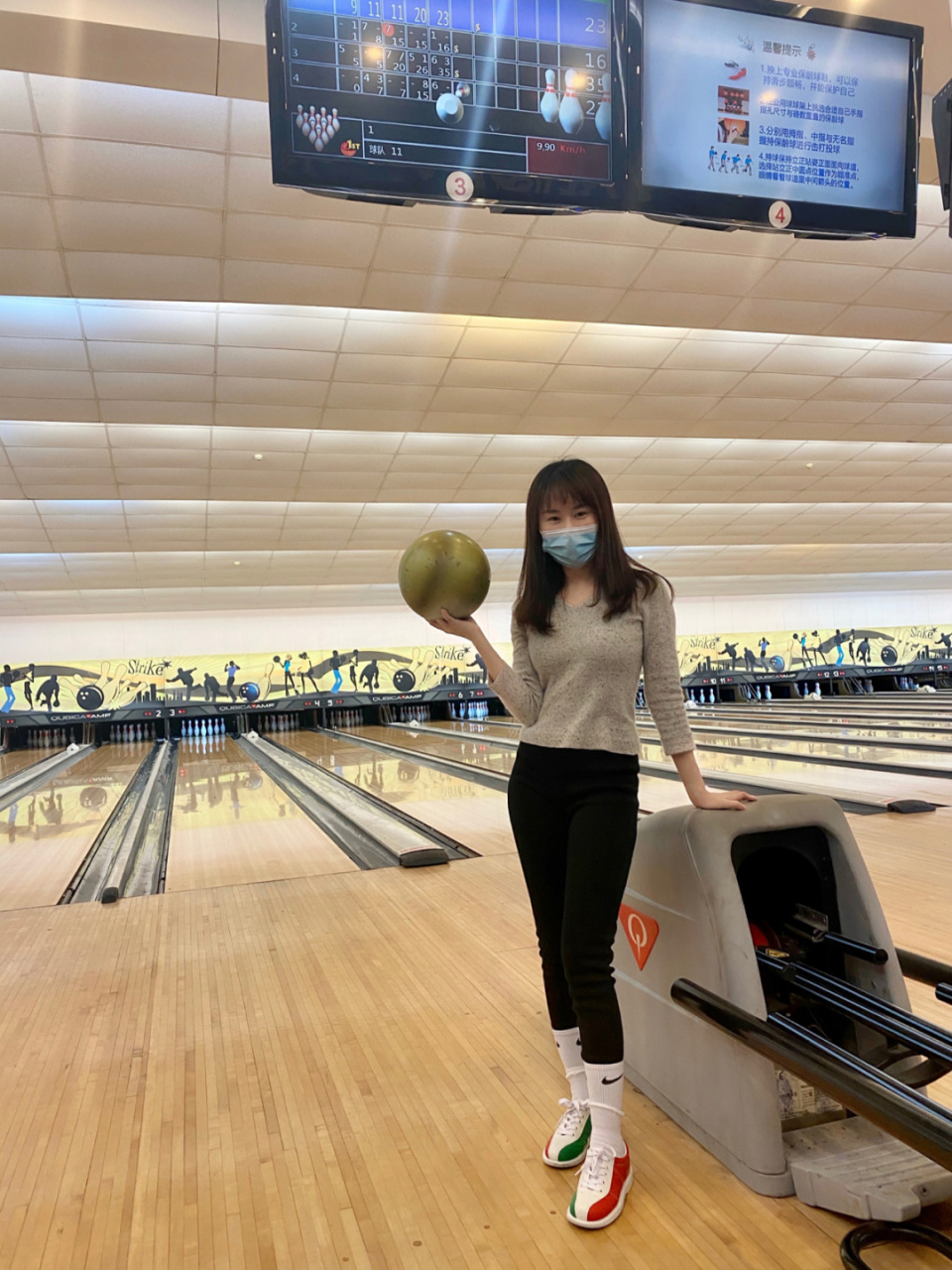 广州休假运动好去处 大世界 保龄球馆 保龄球是我非常喜欢的一项运动