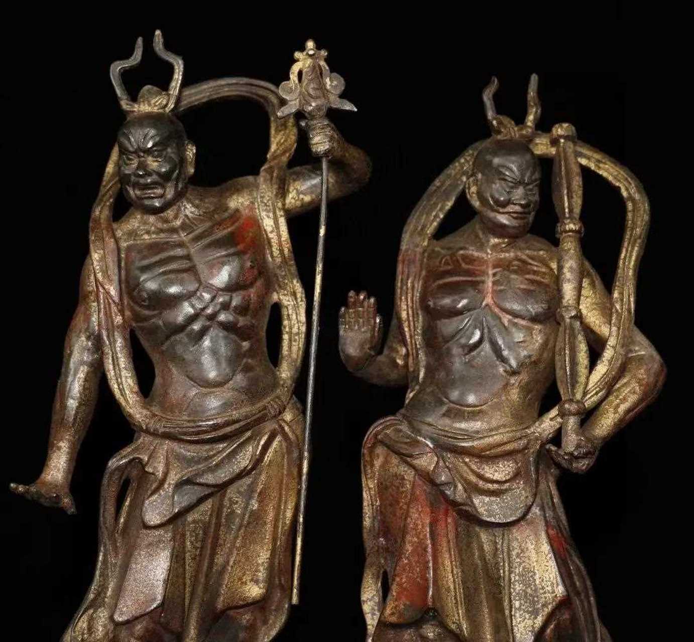 珍藏老铜胎泥金开光撒朱砂佛像  哼哈二将神像两尊  恭请供奉佛像摆件