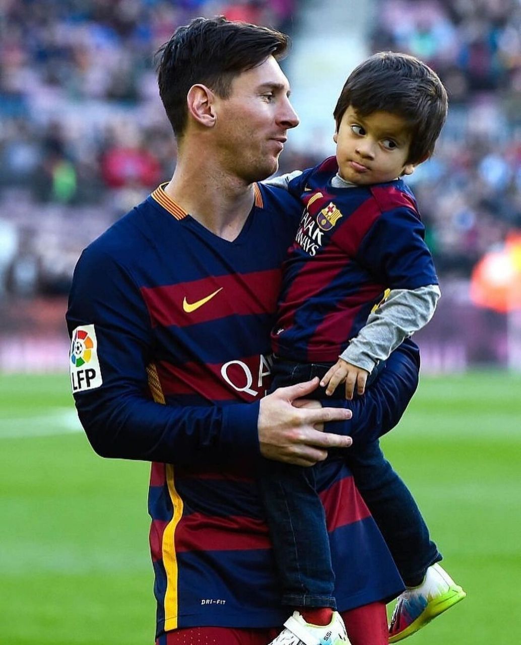 太可爱了吧  我是梅西,这是我和我的大儿子蒂亚戈的一段对话.