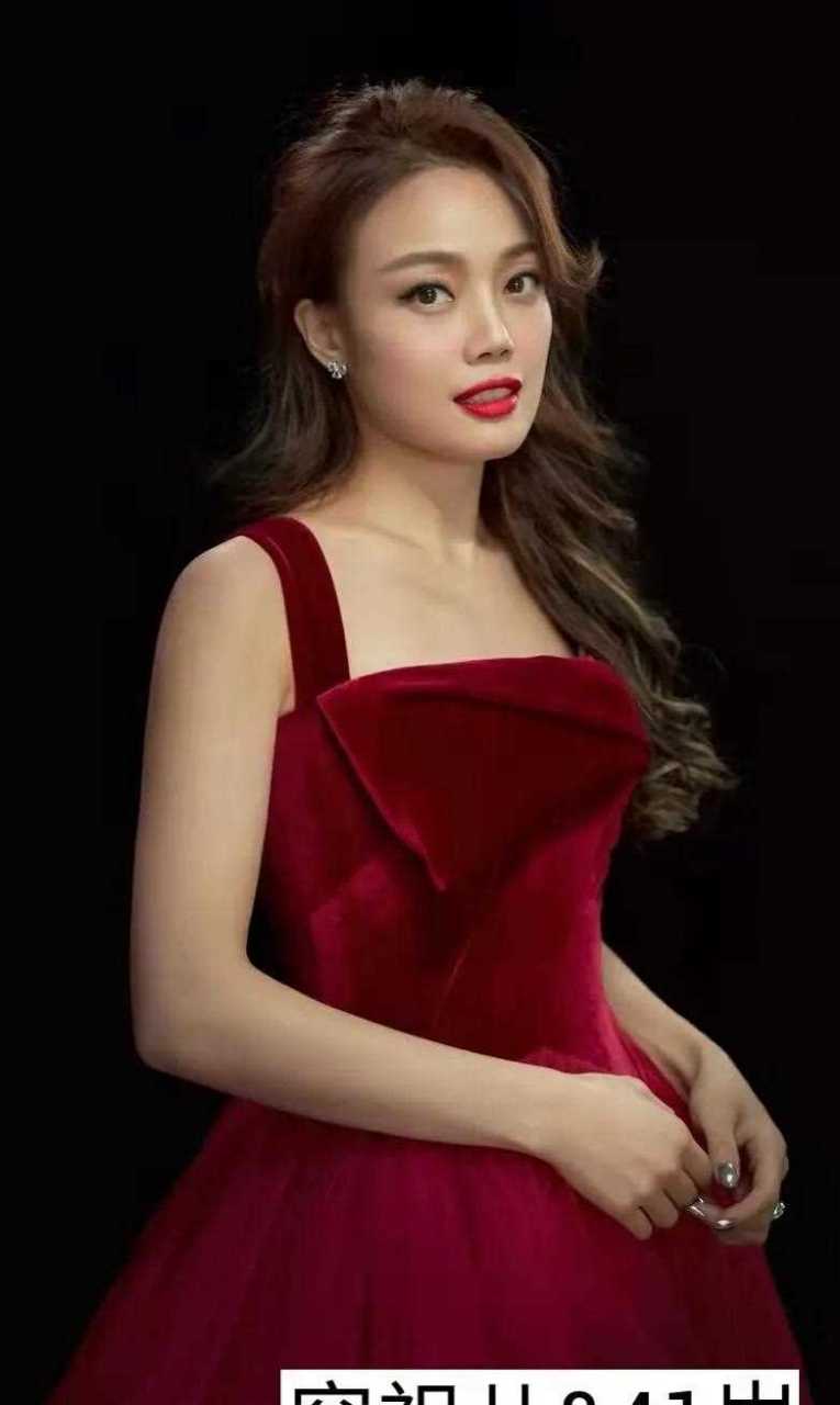 年过40岁还没结婚的位女明星