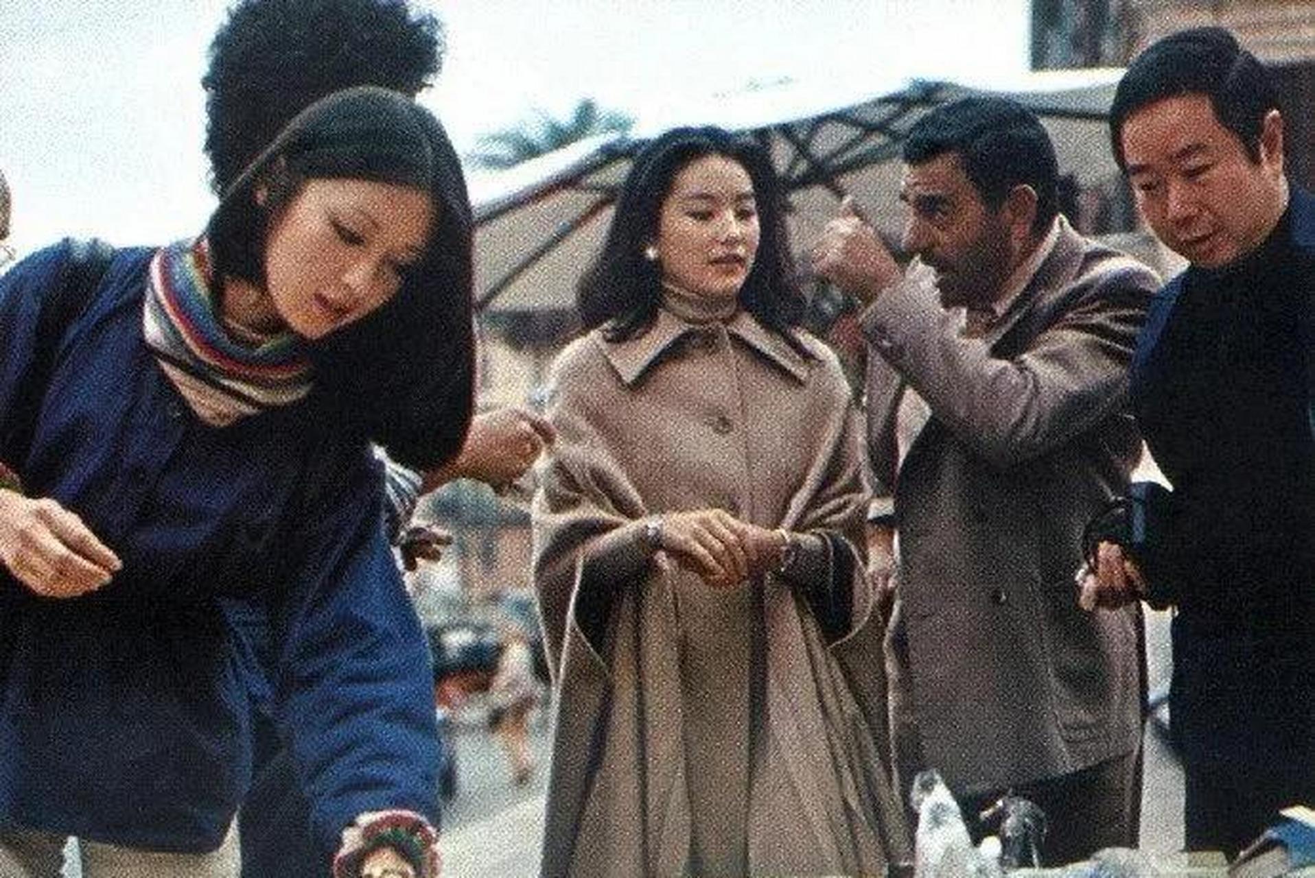 领动计划 1977年,林青霞与胡因梦同游意大利的照片,这是45年前的