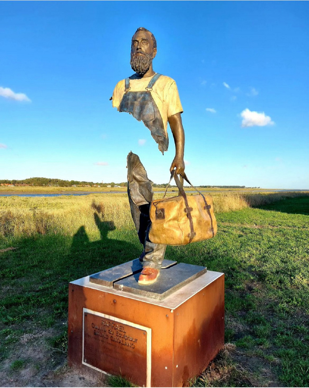 雕塑家:bruno catalano 残缺的震撼,看完你有何感想.