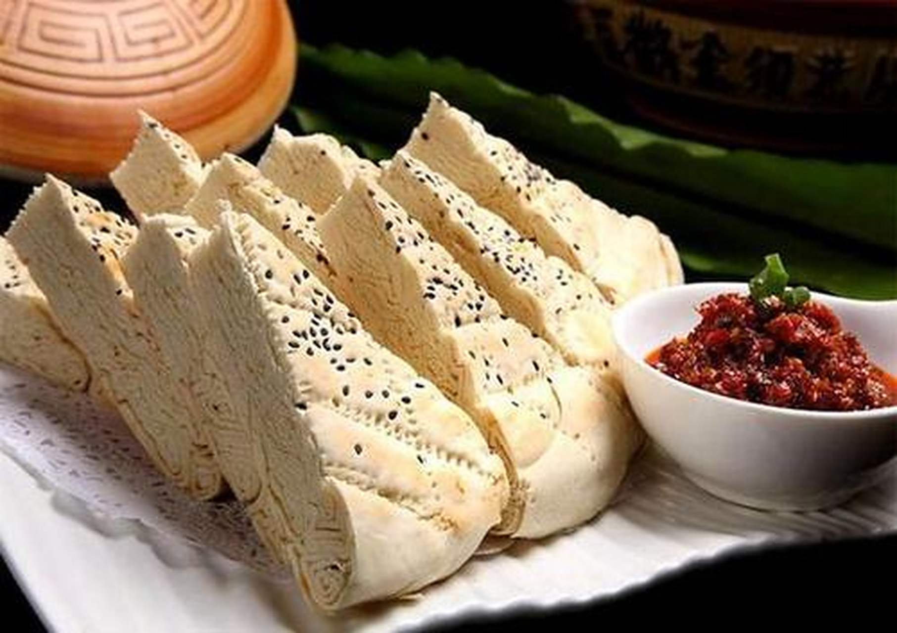 乾县锅盔是乾县的地方名吃.