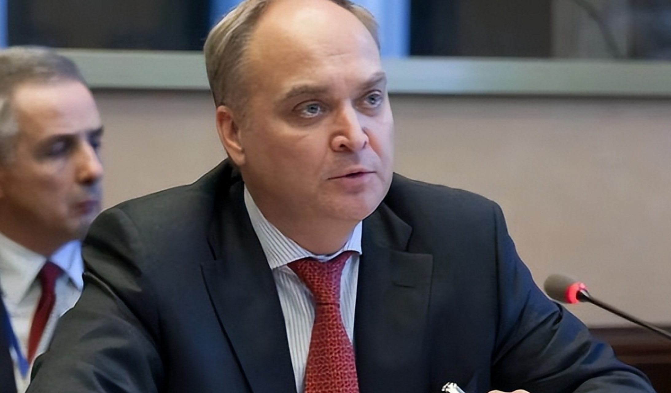 俄罗斯驻美国大使安东诺夫在社交媒体上批评美国媒体对俄罗斯的钡道