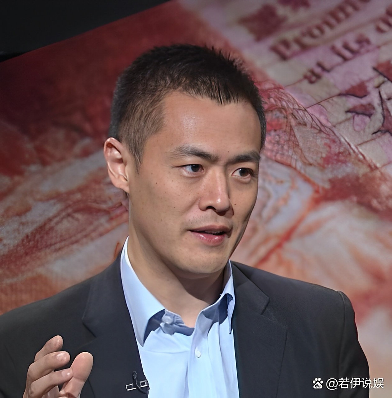 香港大亨刘銮雄的长子刘鸣炜,曾参加过类似《非诚勿扰》的相亲节目.