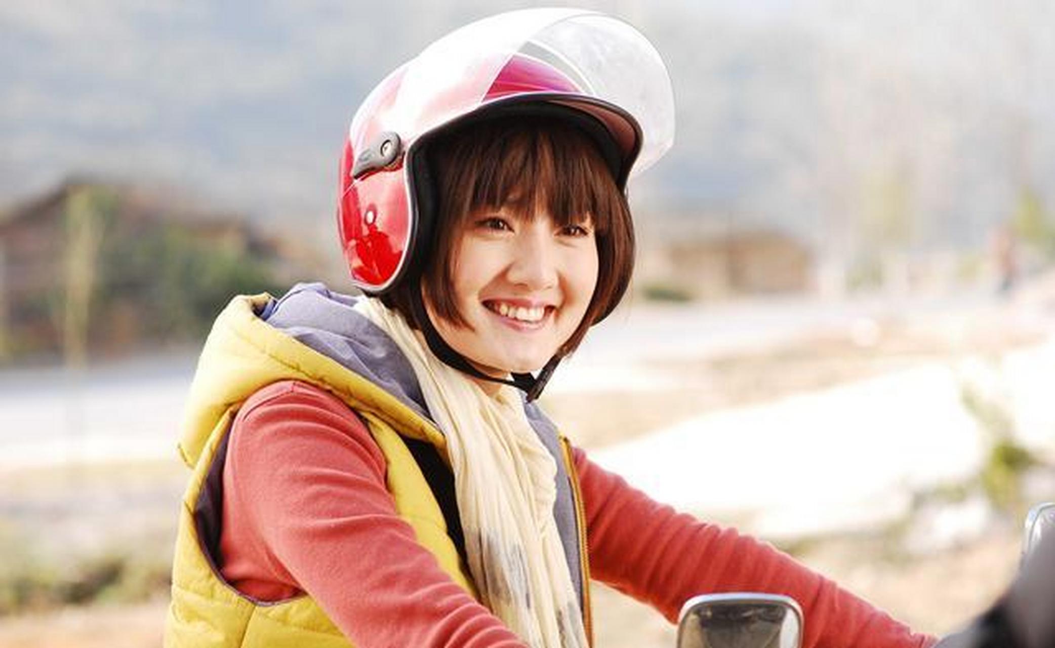 "玻璃美人"蒋小涵:嫁圈外老公,36岁大龄生子,爱情事业双丰收