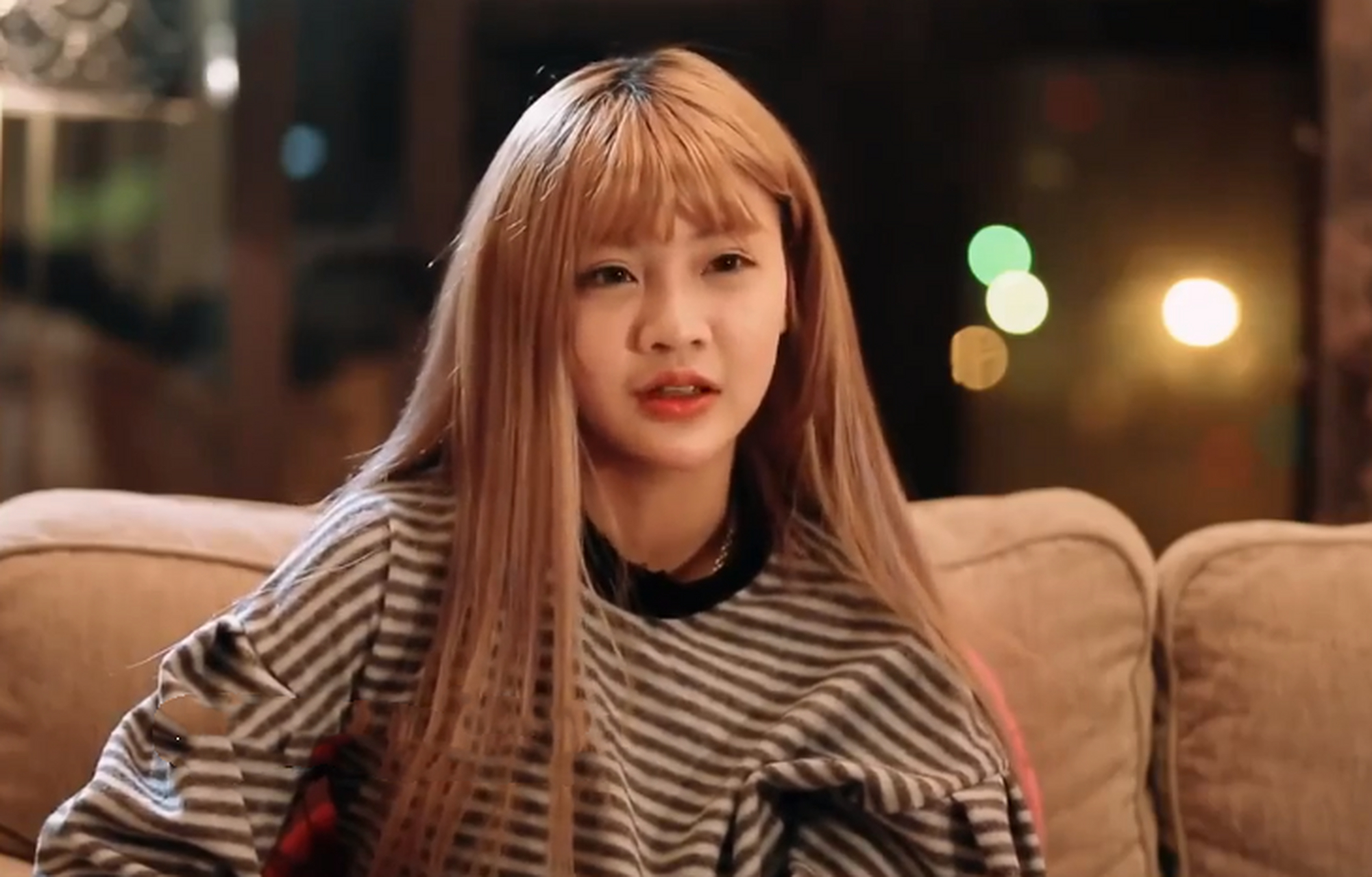 靠变形计成名的网红韩安冉:23岁三婚三离,3岁孩子样貌遭人热议.