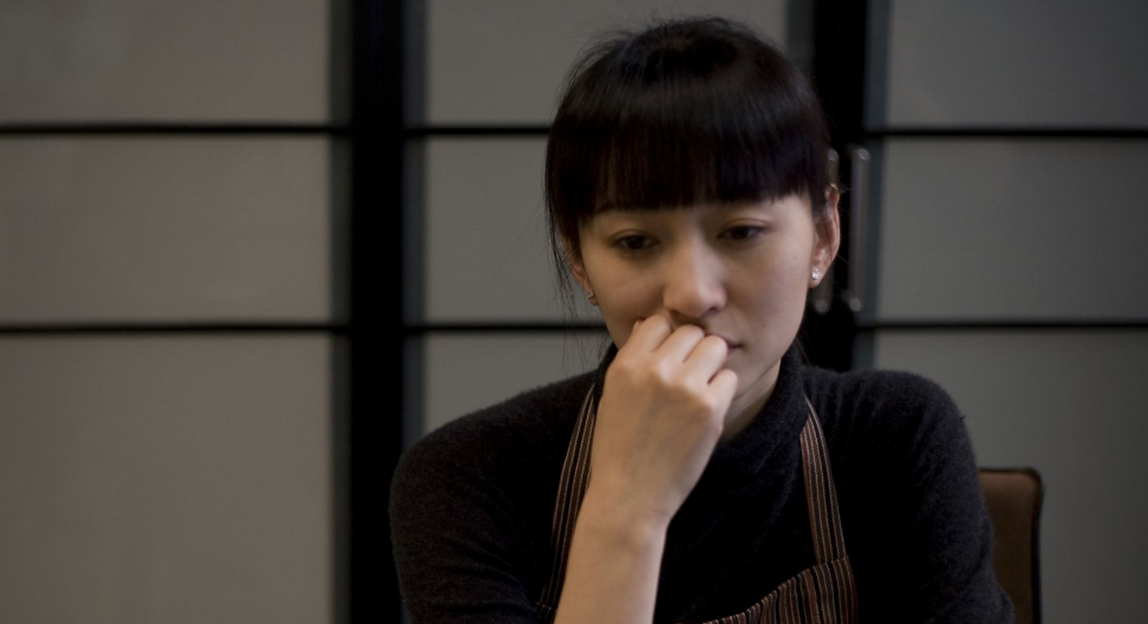 紧接着李小冉趁热打铁,出演电视剧巴黎童话,这是她首部女主角,没想到