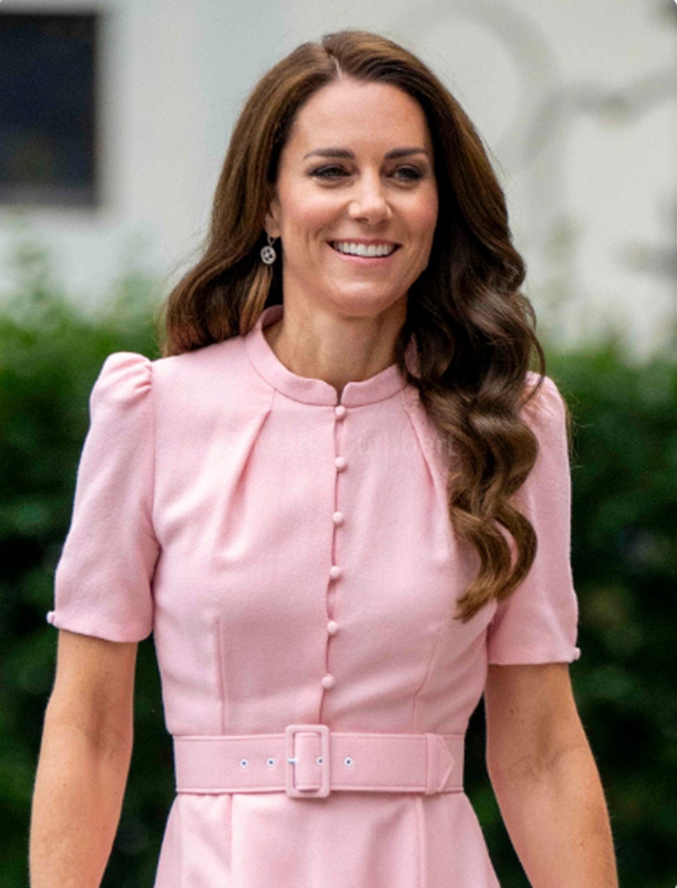 在当地时间6月28日的活动中,凯特王妃选择了一件她在2021年已经穿过的