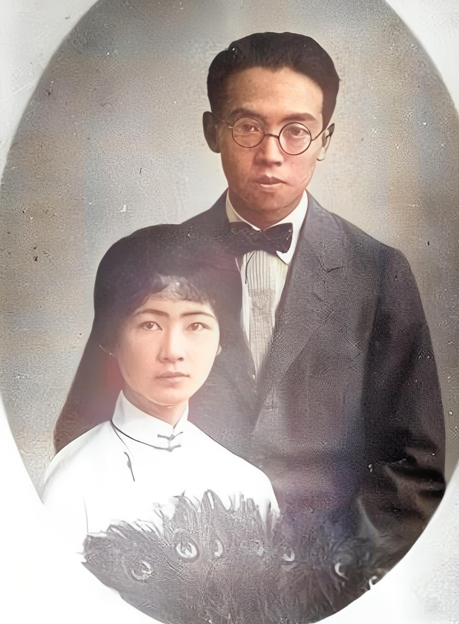 林徽因喜欢中国传统的婚纱而不是西方的!