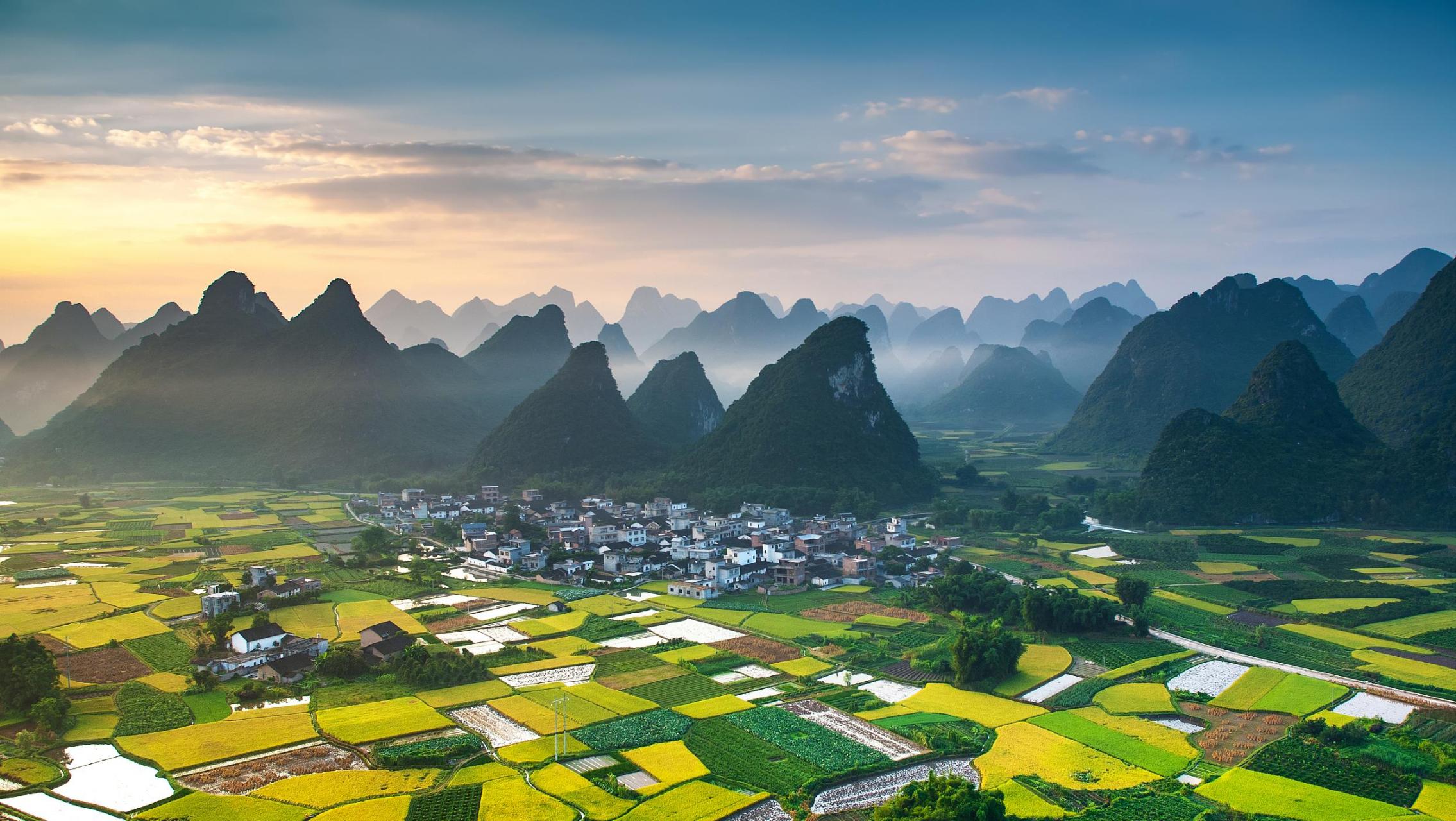 《麦田里的守望者》里有这样一段话:  "记住该记住的,忘记该忘记的