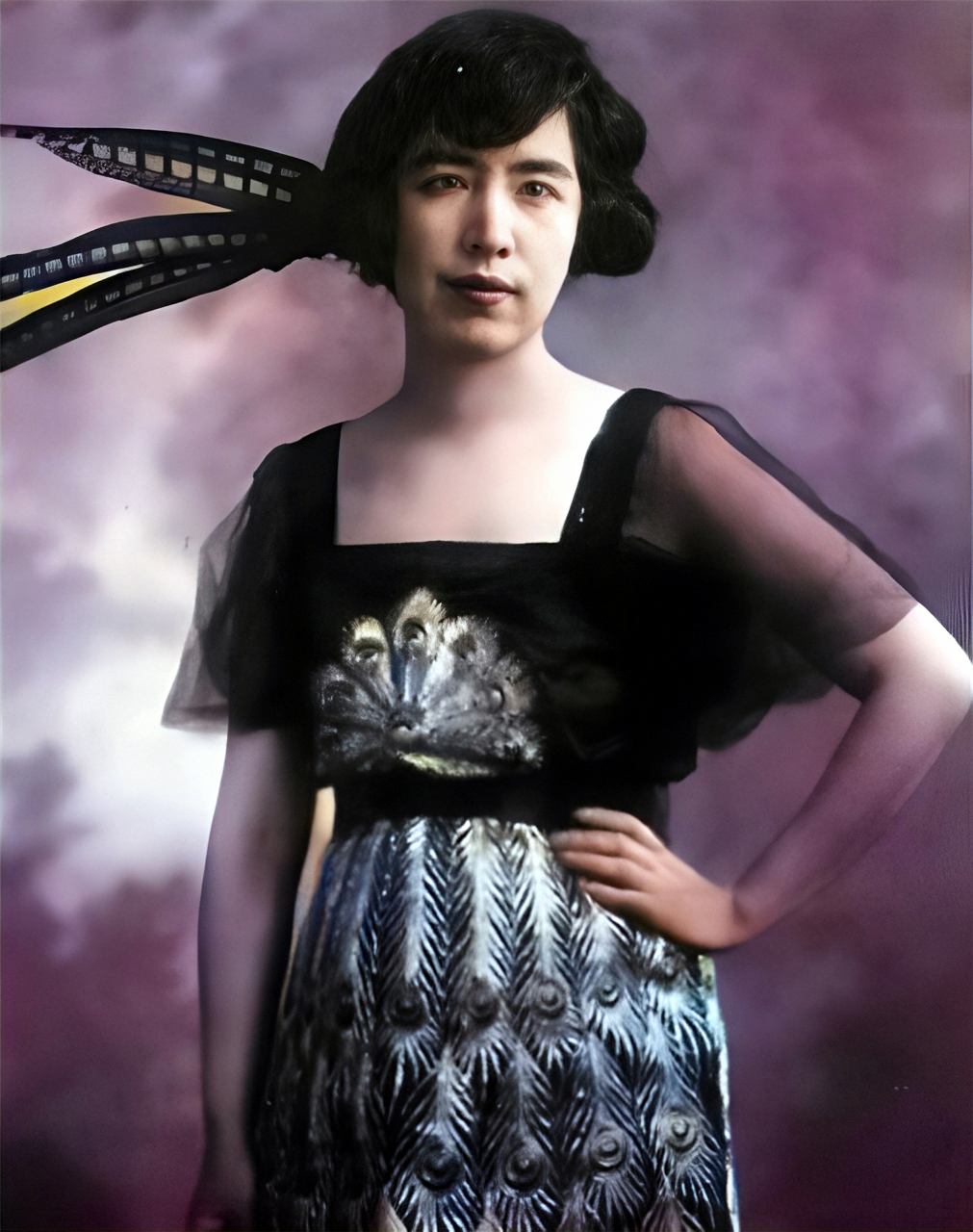 吕碧城不到二十岁就成为了天津《大公报》676767的编辑,二十一