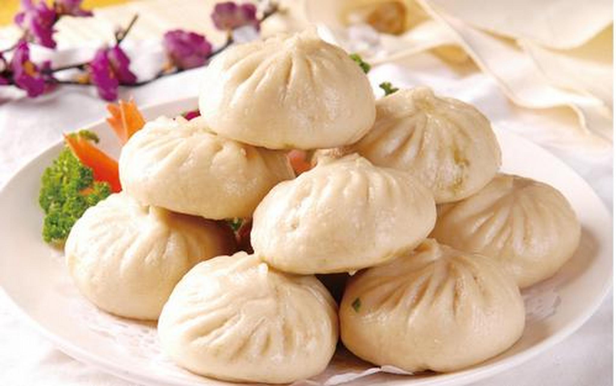 美食教程#德园包子:德园包子是长沙非常出名的一种小吃,早餐必备,它