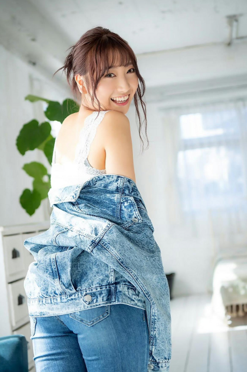 加美杏奈笑的好开心啊