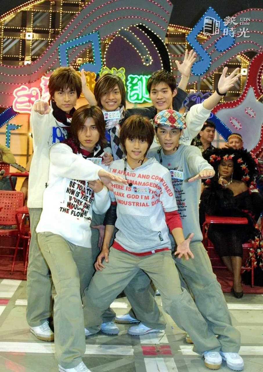 由王传一,安钧璨,曾少宗,许君豪,申东靖,张庭伟组成的可米小子当年以