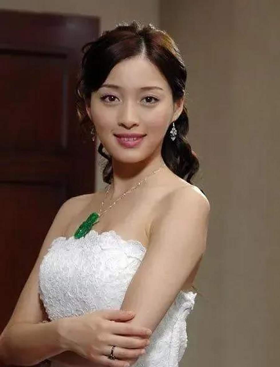 潘金莲,两任扮演者,王思懿和甘婷婷,谁的颜值更高?谁的演技更好?