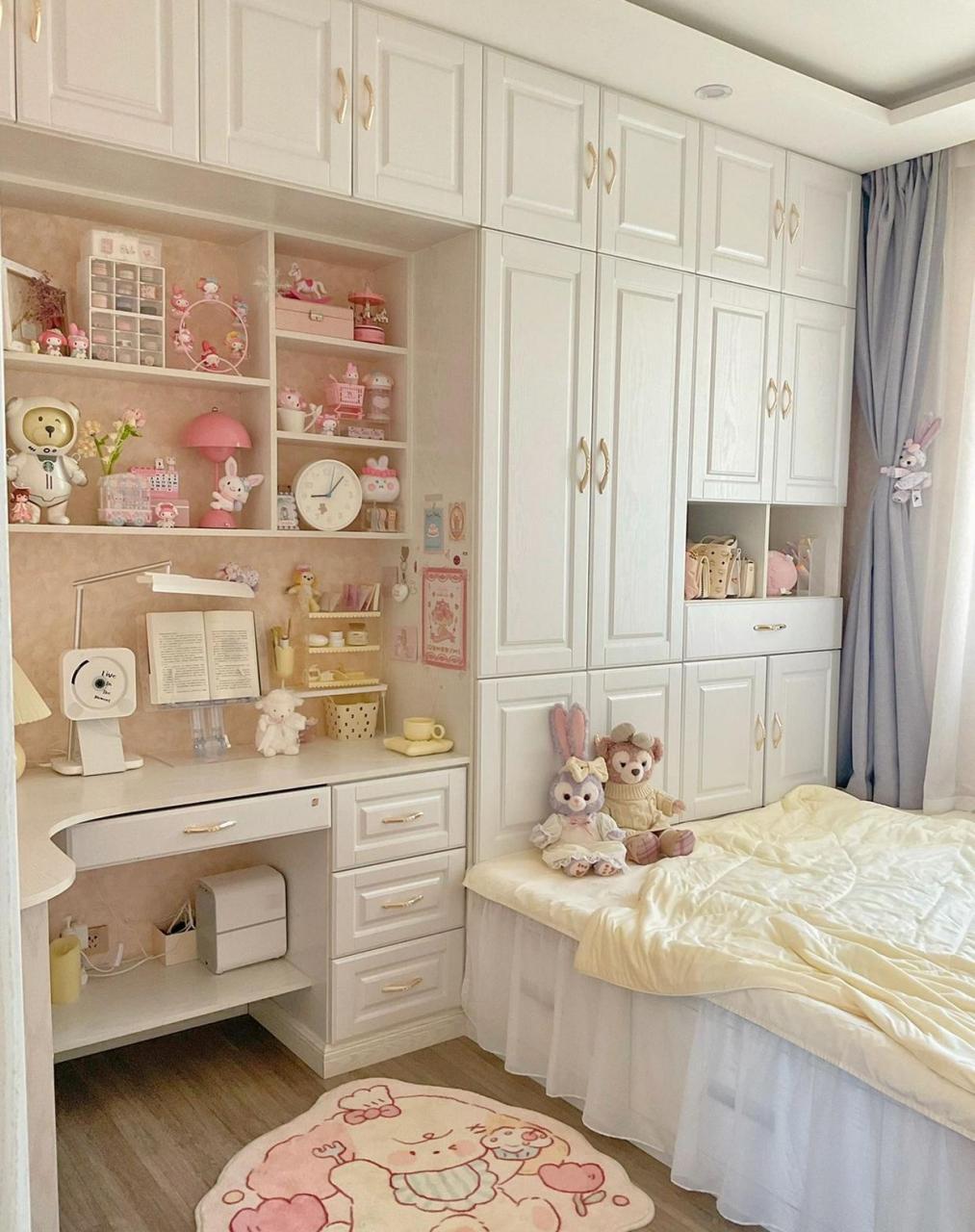 榻榻米女生卧室,甜甜的奶黄色.