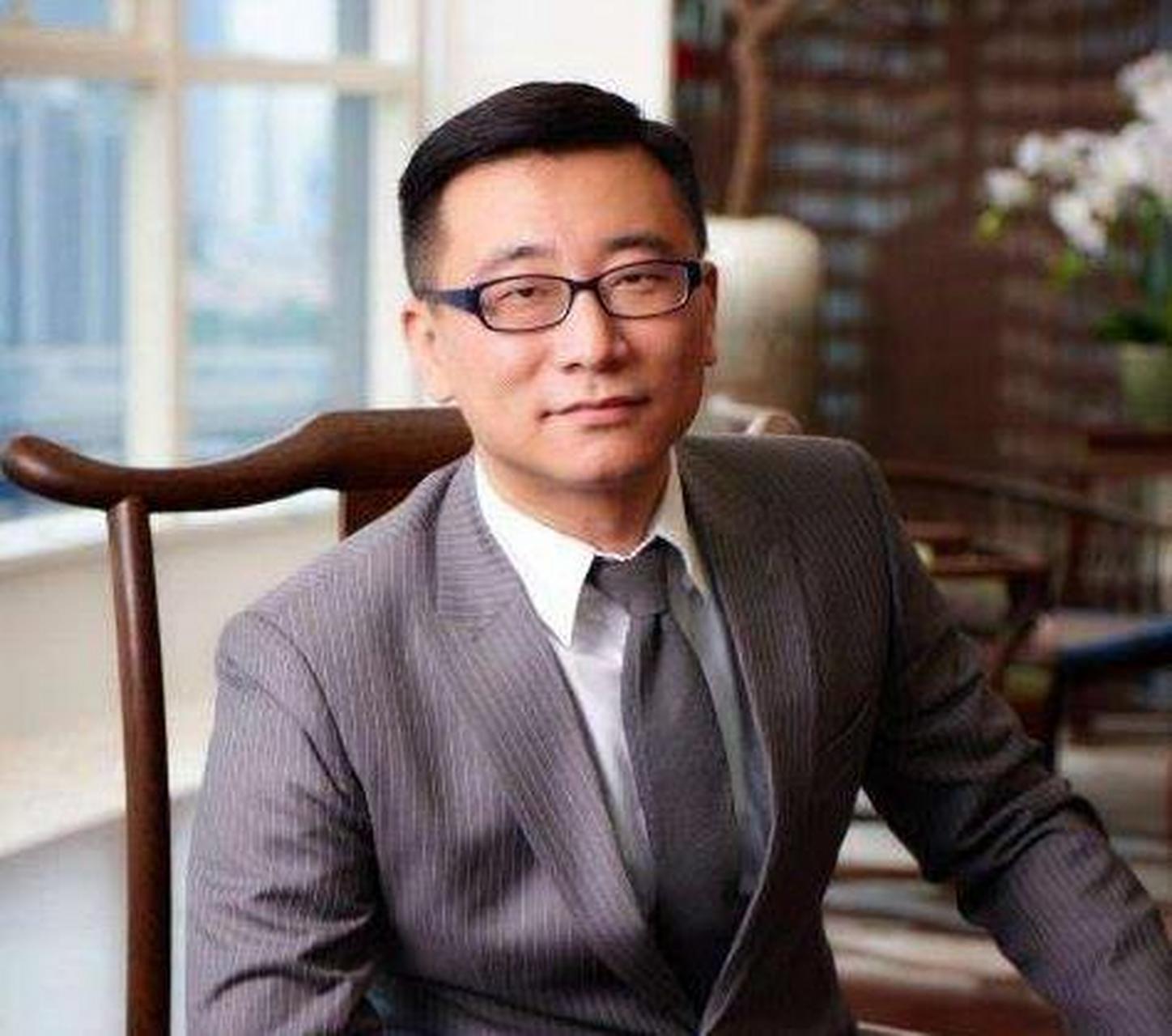 三体宇宙ceo许垚年薪2000万被突然降到50多万,不甘心的他,自己购买