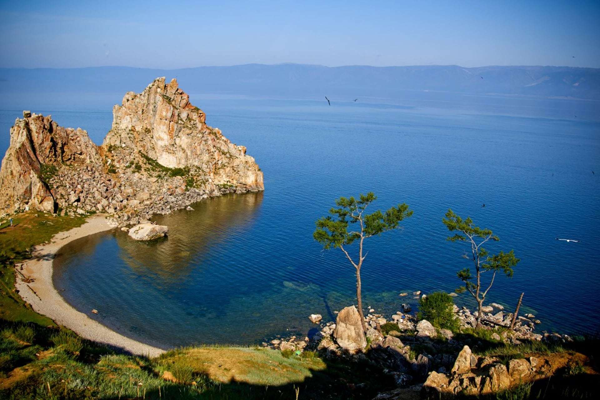 俄罗斯最深的湖图片