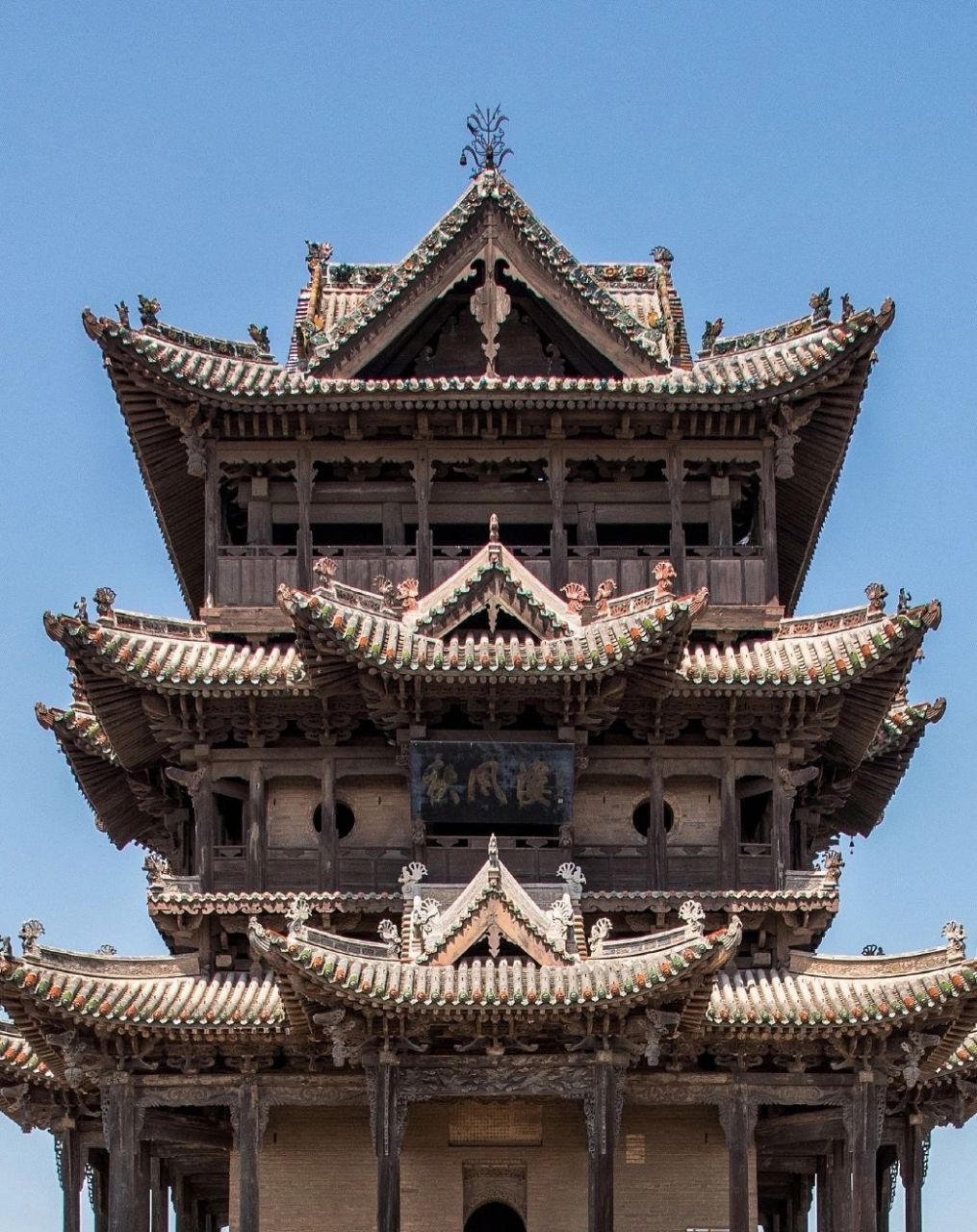 中国古建筑|榫卯结构的秩序与对称美学 秋风楼位于后土祠正殿后(位于