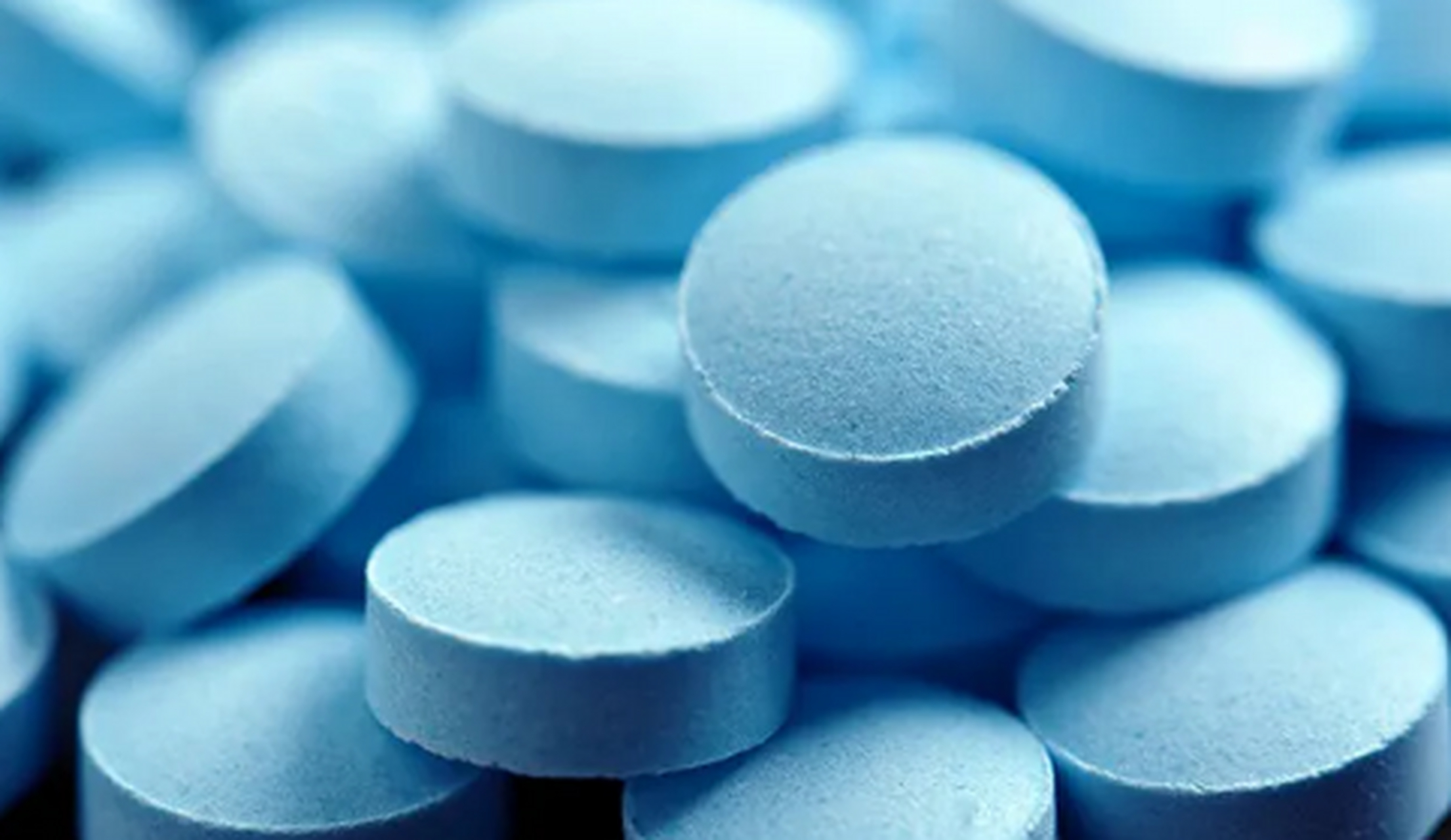 现在很多ed患者,甚至不是ed患者的人群会经常选择使用蓝色小药丸灰 