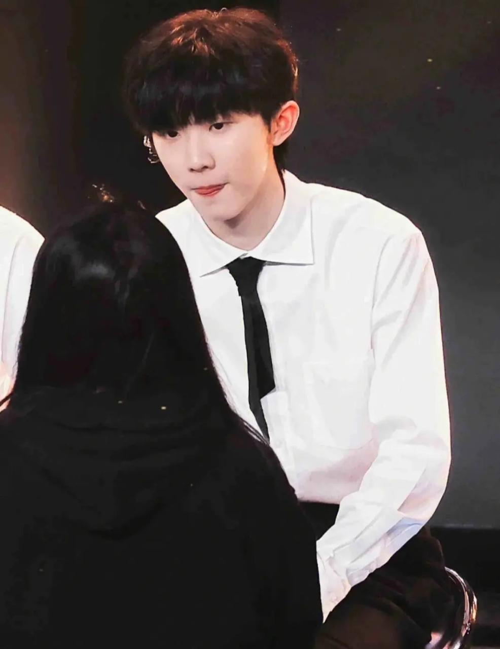 网传《英雄联盟》的配角有马嘉祺,疑似是易烊千玺带着一起进组的.