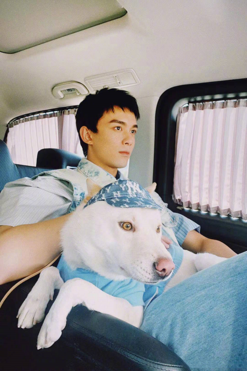 吴磊工作室报平安#   #娱乐快讯#   了解更多精彩资讯@娱闻