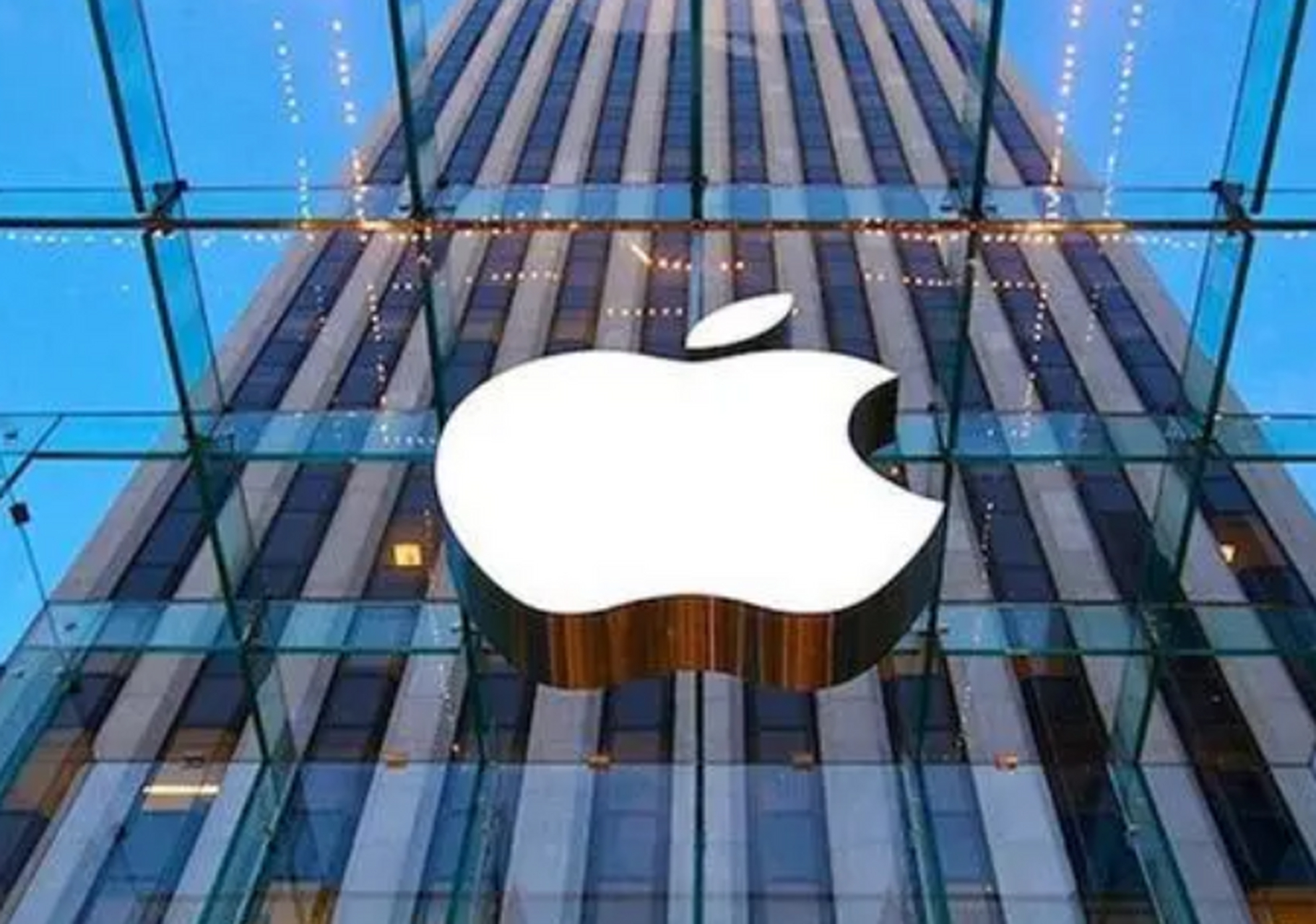 美国苹果公司因充电限速问题收到欧盟警告 美国苹果公司日前收到来自