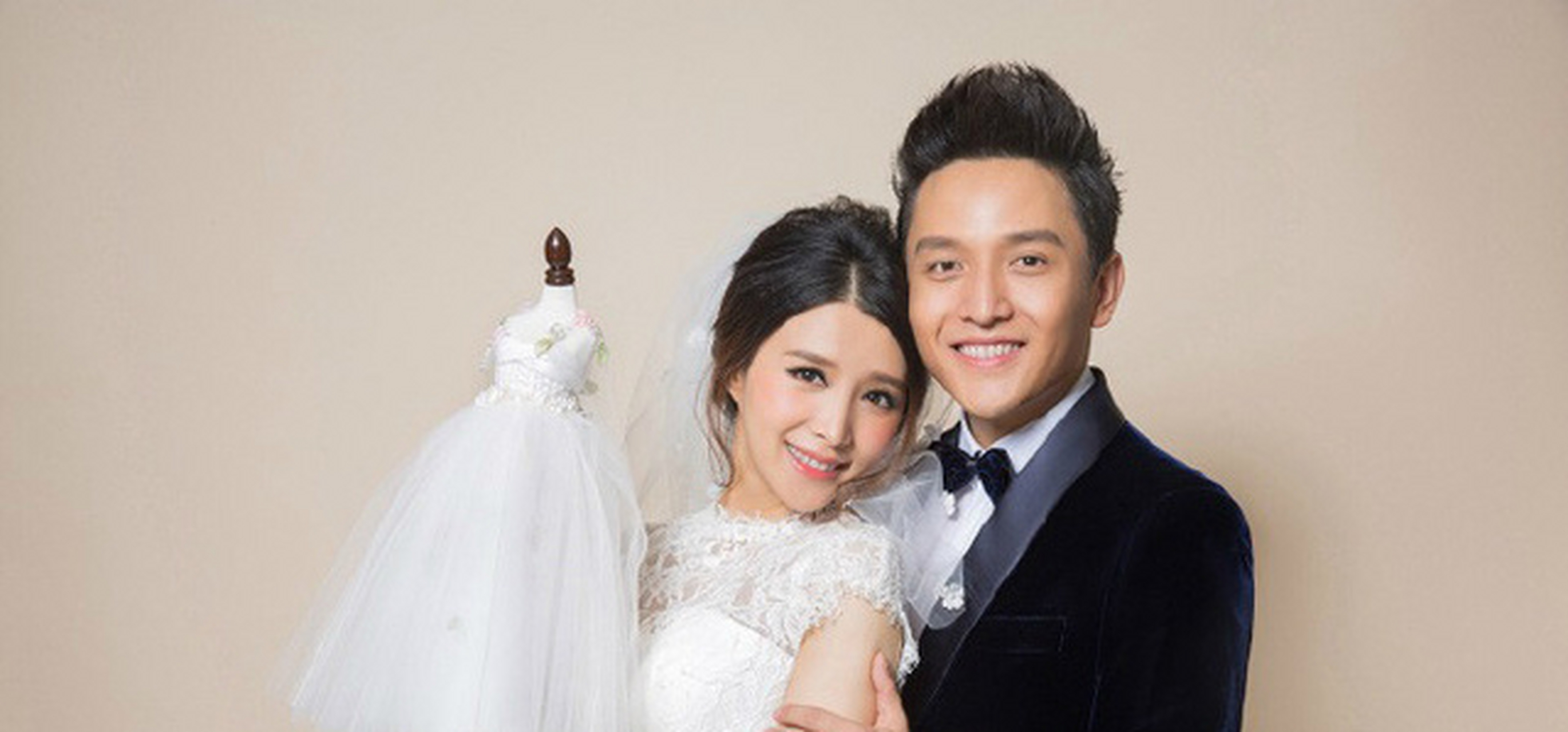 [抱抱] 2016年10月19日《笑傲江湖》主持人百克力和张杨果而结婚三