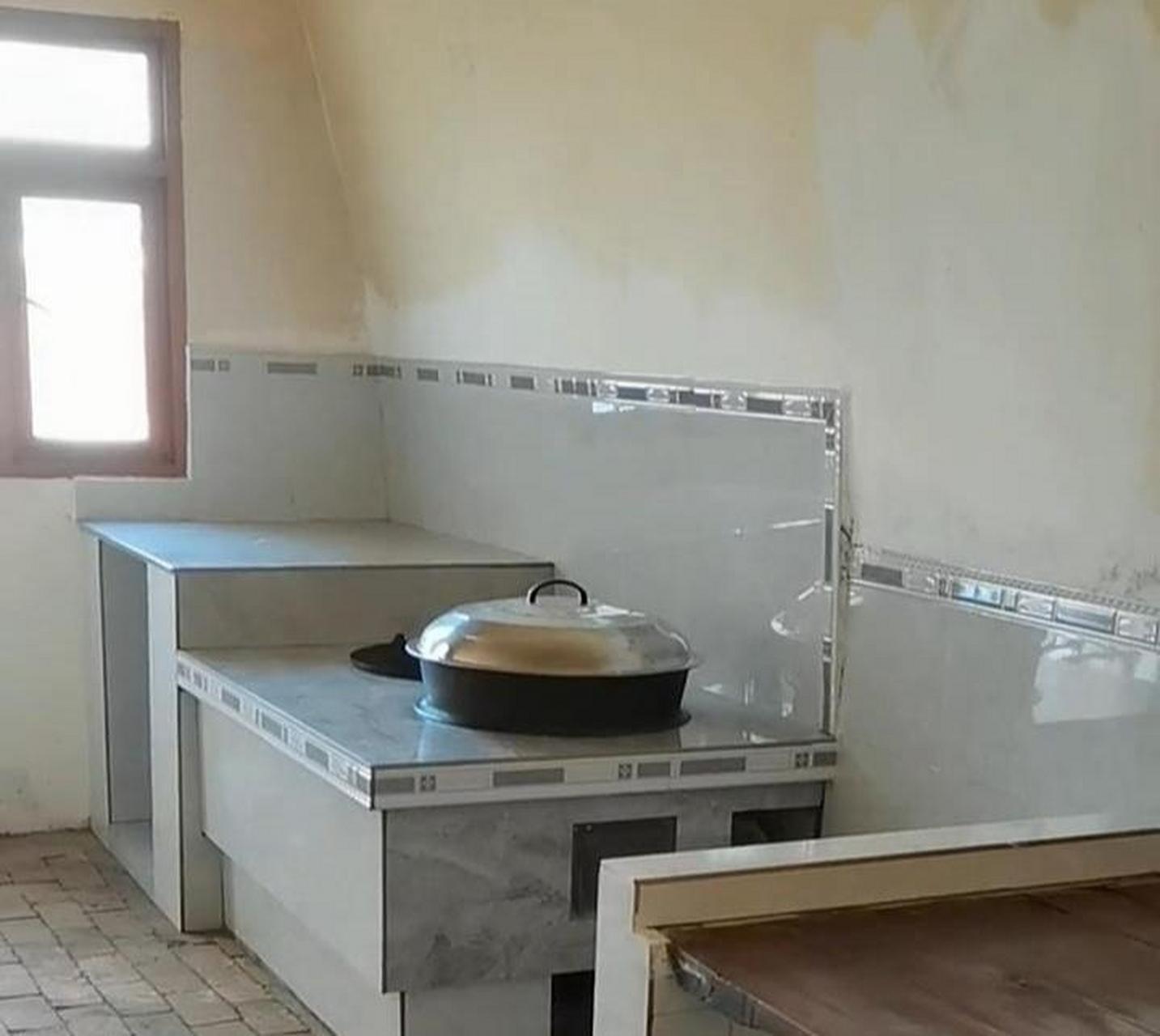 看看我们农村的大锅灶,干净不?