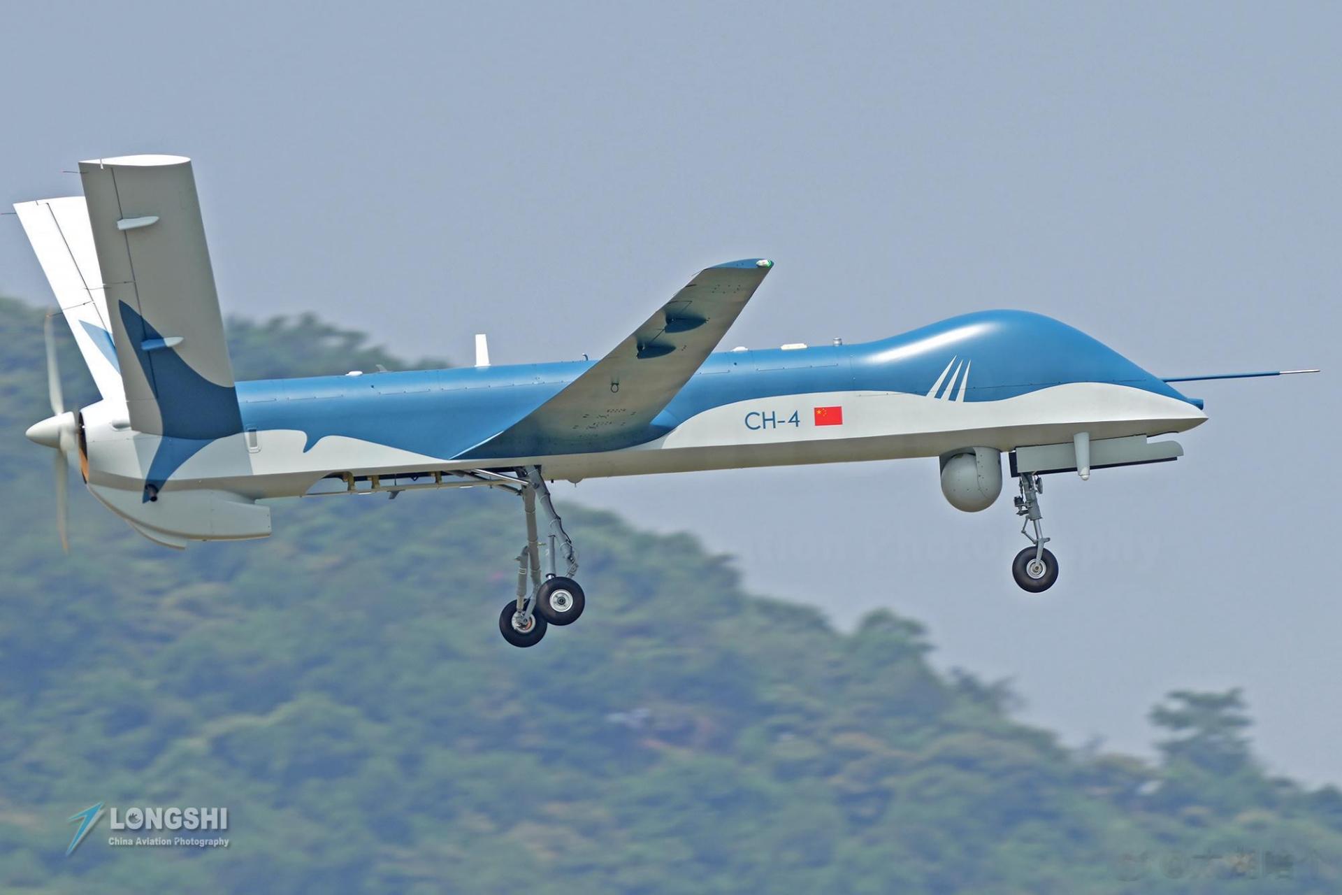 彩虹-4察打一体无人机正式加入环绕台岛慑压行动,台瑟瑟发抖吧.