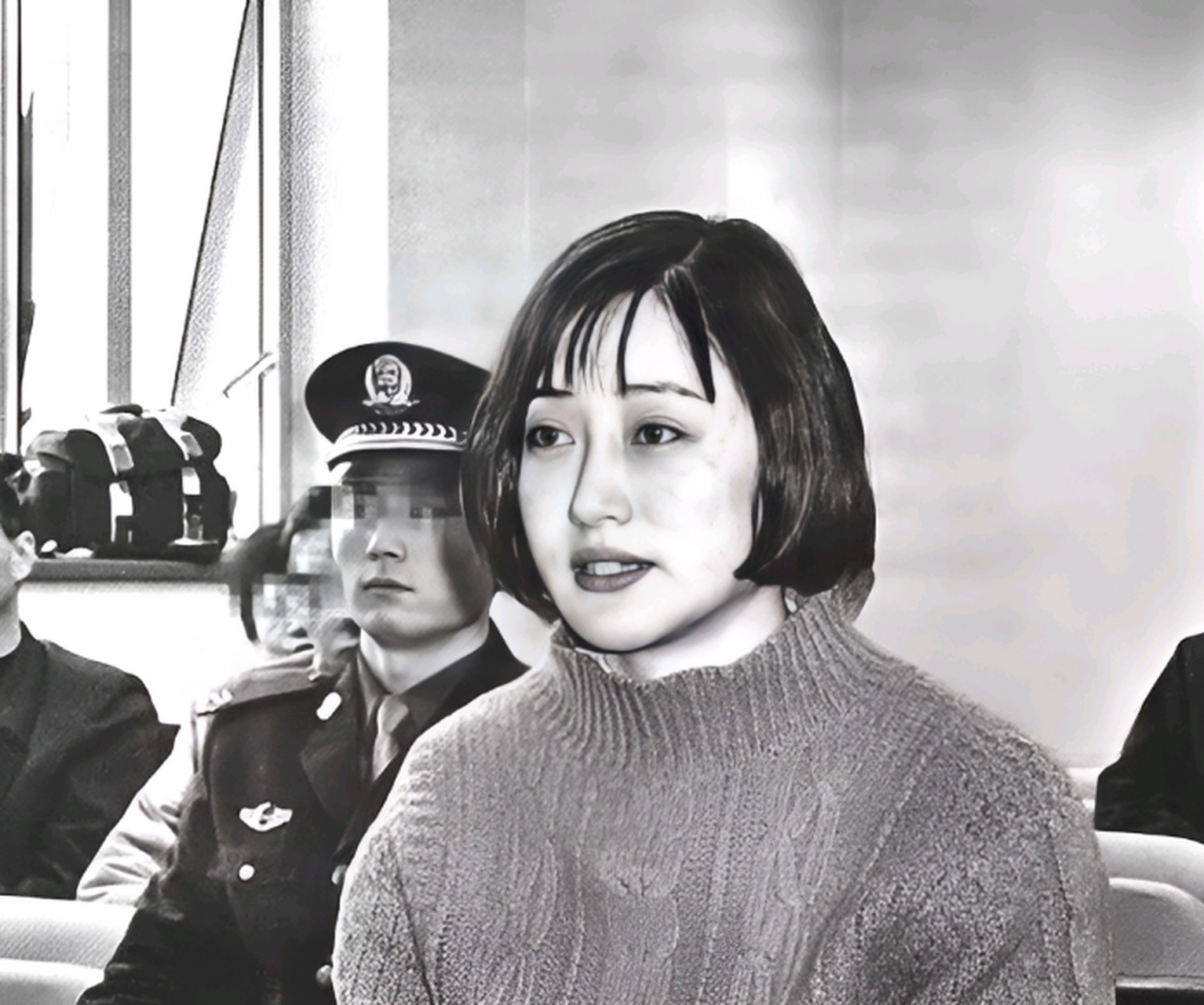 2001年,北大空姐杨旸被判死缓.