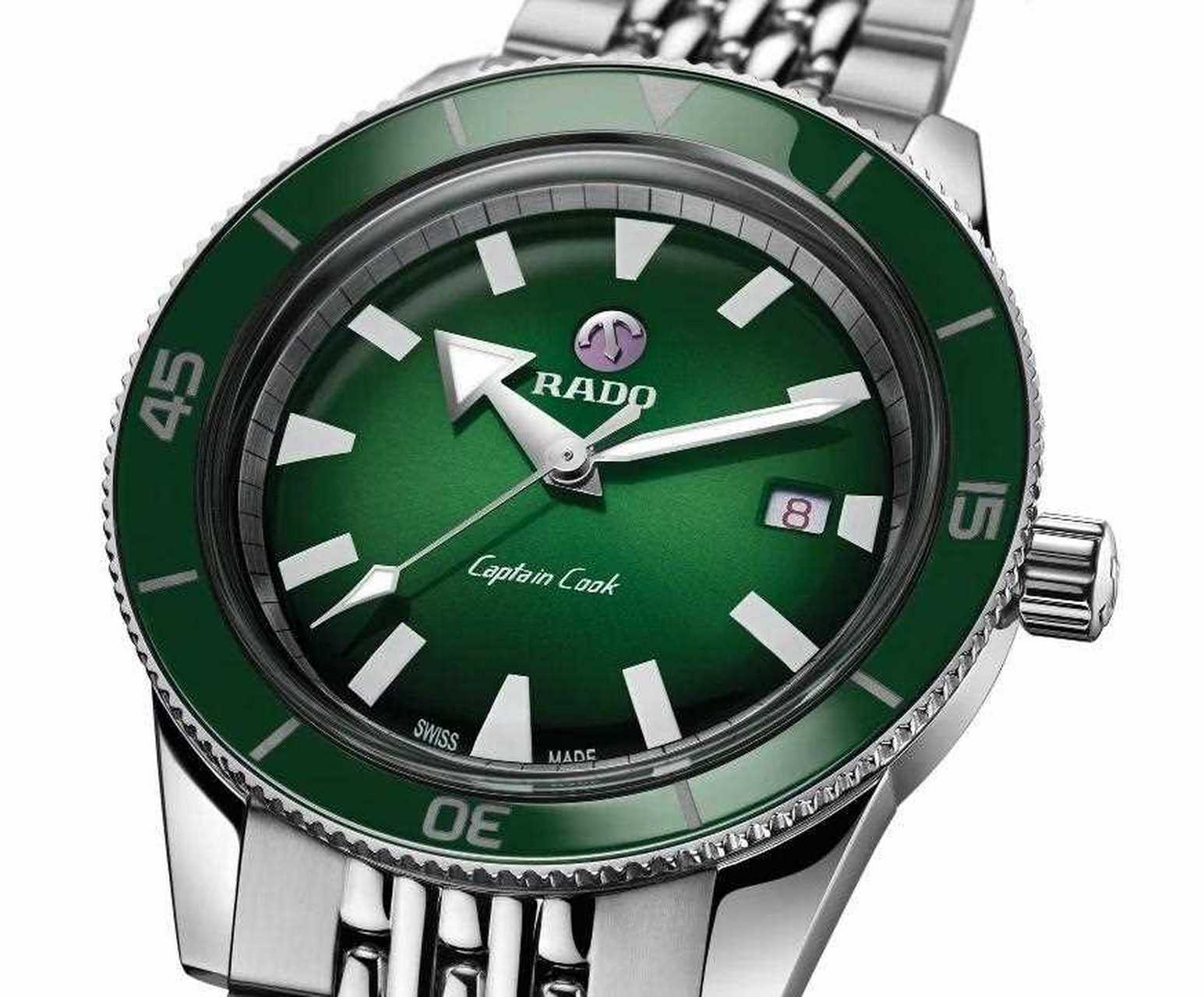 腕表盘面颜色越跳跃,受到的场合搭配等佩戴制约也多.