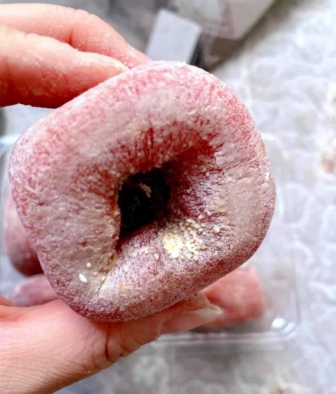 请帮我确认一下,这个超市买的柿饼上的东西是虫卵吗?