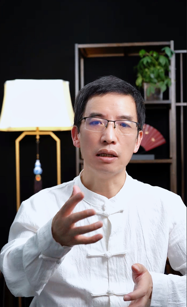 大家好,我是北京协和医院尹德海,主任医师 ,医学博士,副教授,研究生