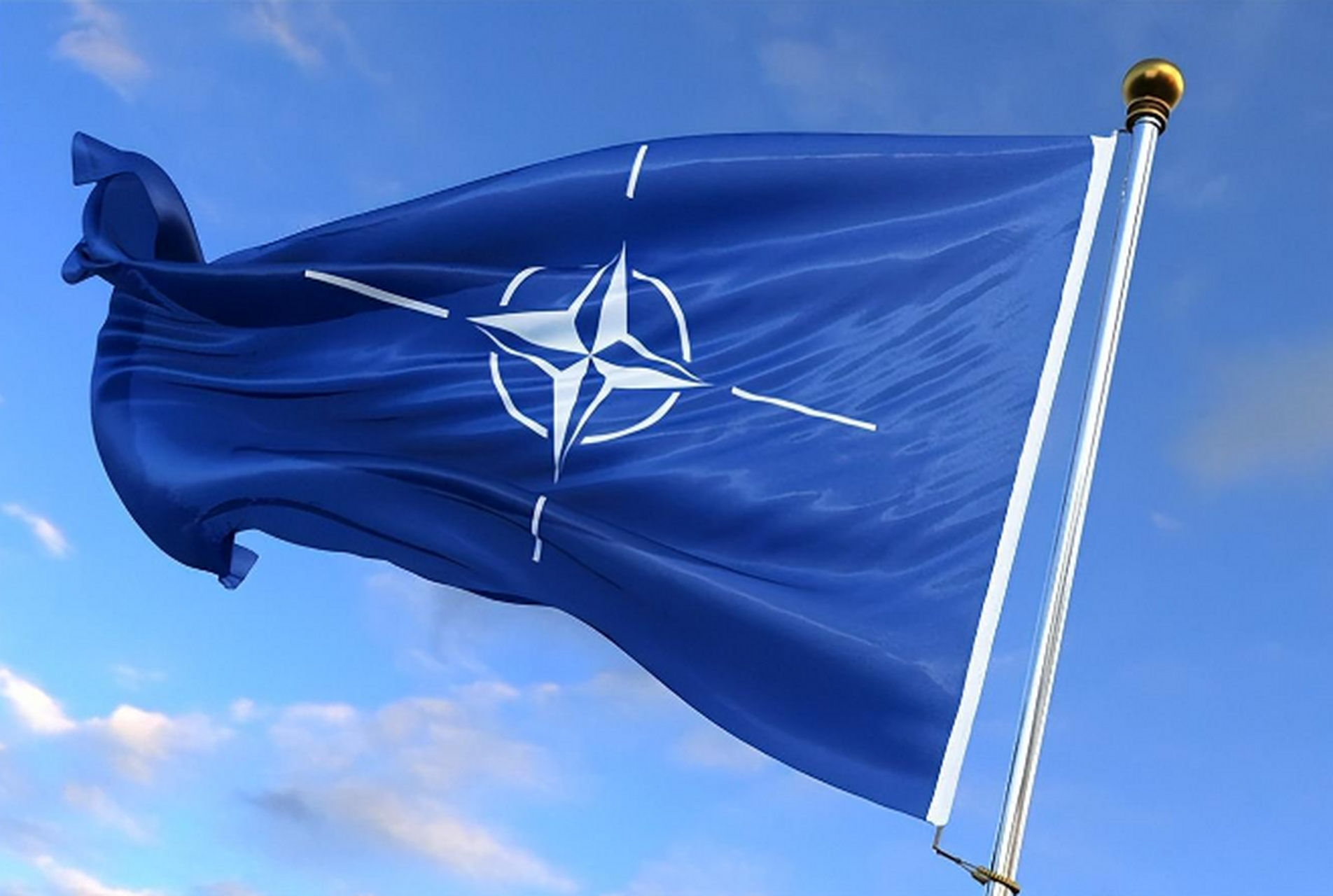 北约峰会前,美"最强航母"出海战备,或部署地中海,施压俄罗斯 7月,北约