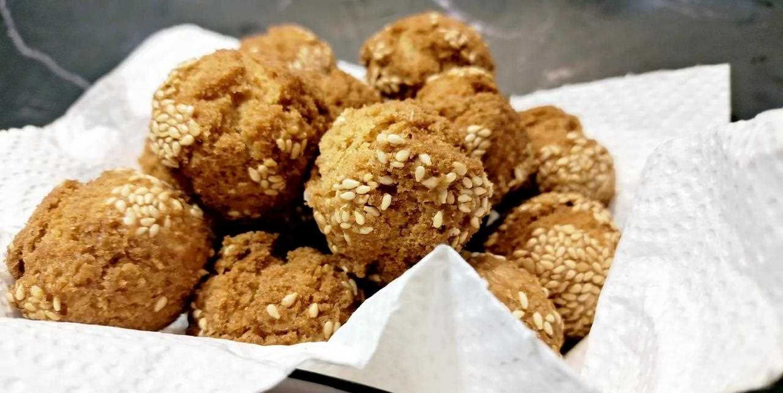 【【老闪爱美食】过年小点心开口笑的做法,教您配方和做法,一口一.